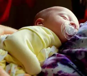 why newborn baby cry