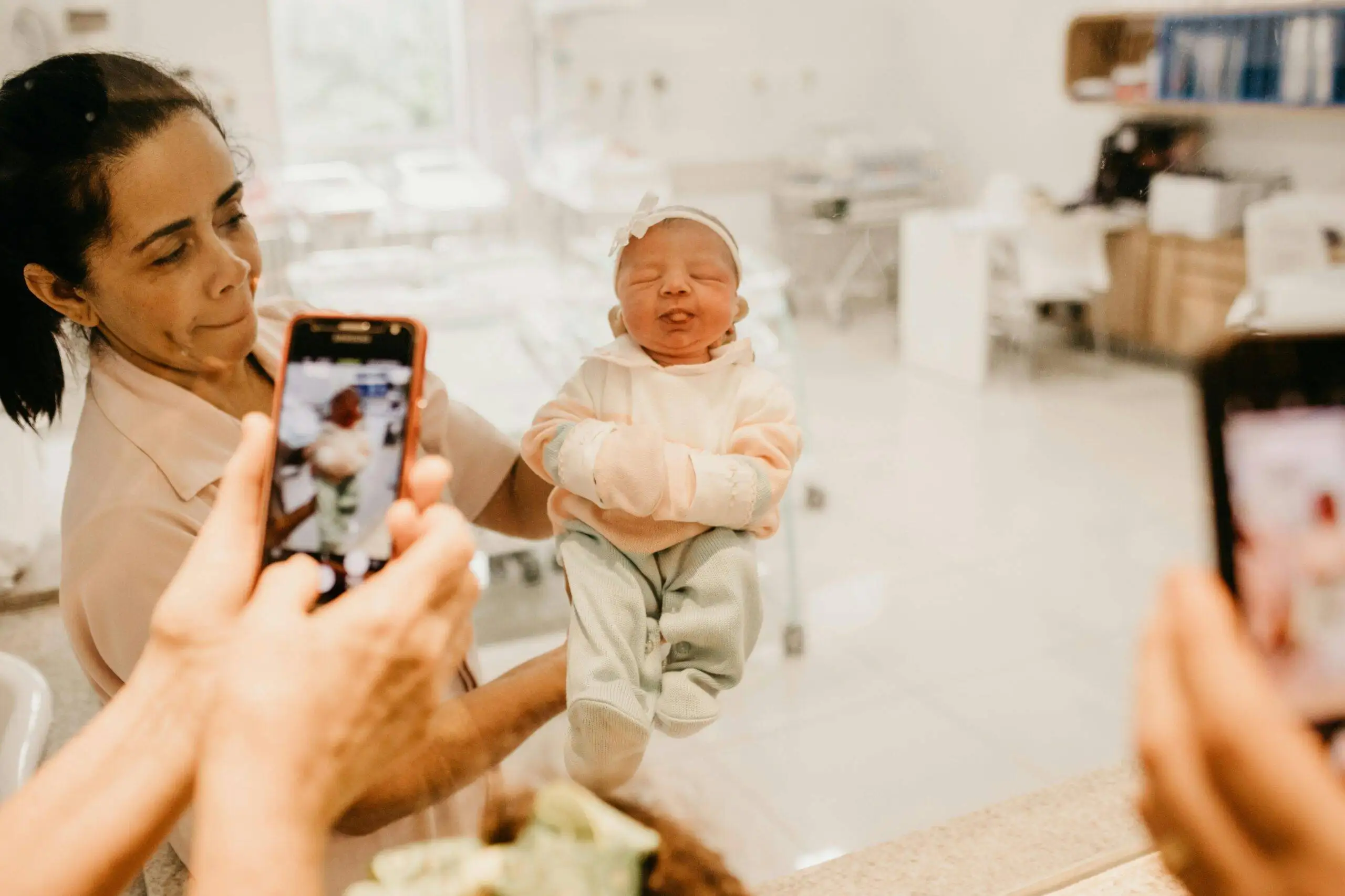 Newborn Baby Pictures: 10 Adorable Poses You Can Capture at Home