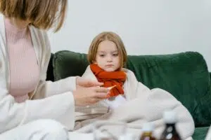 Child High Fever: What Parents Should Do First 3 high fever